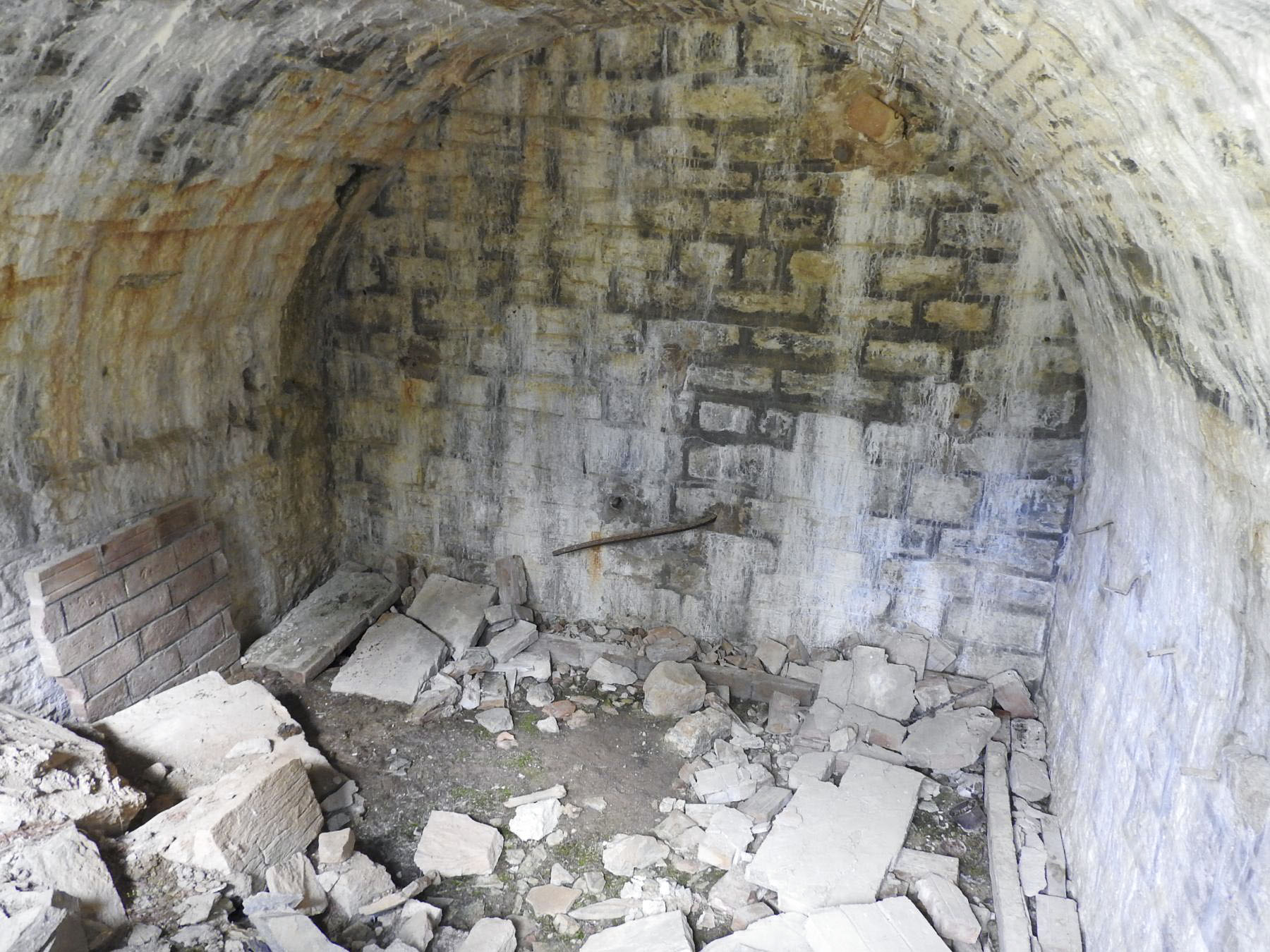 Ligne Maginot - LA LAUZETTE NORD (3° BIE / 154° RAP) - (Position d'artillerie préparée) - Une des alvéole latérale. - STENGER Mathieu