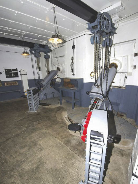 Ligne Maginot - BOIS DU FOUR - A5 - (Ouvrage d'infanterie) - Chambre de tir mortier Est 
 - AURET Vincent