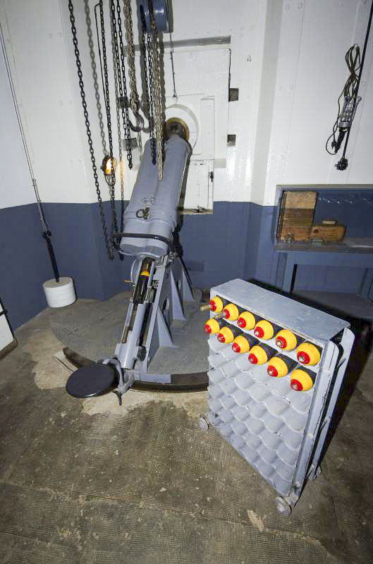 Ligne Maginot - BOIS DU FOUR - A5 - (Ouvrage d'infanterie) - Chambre de tir mortier Est
Mortier 81 - AURET Vincent