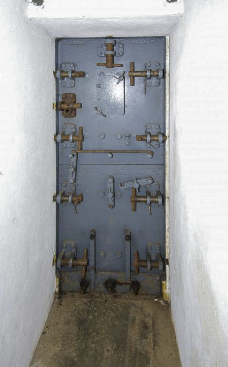 Ligne Maginot - BOIS DU FOUR - A5 - (Ouvrage d'infanterie) - Porte blindée - AURET Vincent