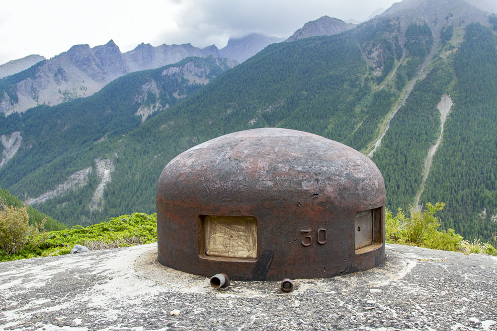 Ligne Maginot - SAINT OURS HAUT (SOH) - (Ouvrage d'artillerie) - Bloc 3
Noter le marquage '30' sur la cloche GFM - Michel Teiten