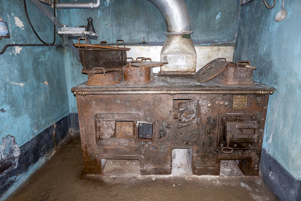 Ligne Maginot - SAINT OURS HAUT (SOH) - (Ouvrage d'artillerie) - Cuisine
Cuisinière à charbon Pierron-Boutier type SRCPF - Michel Teiten