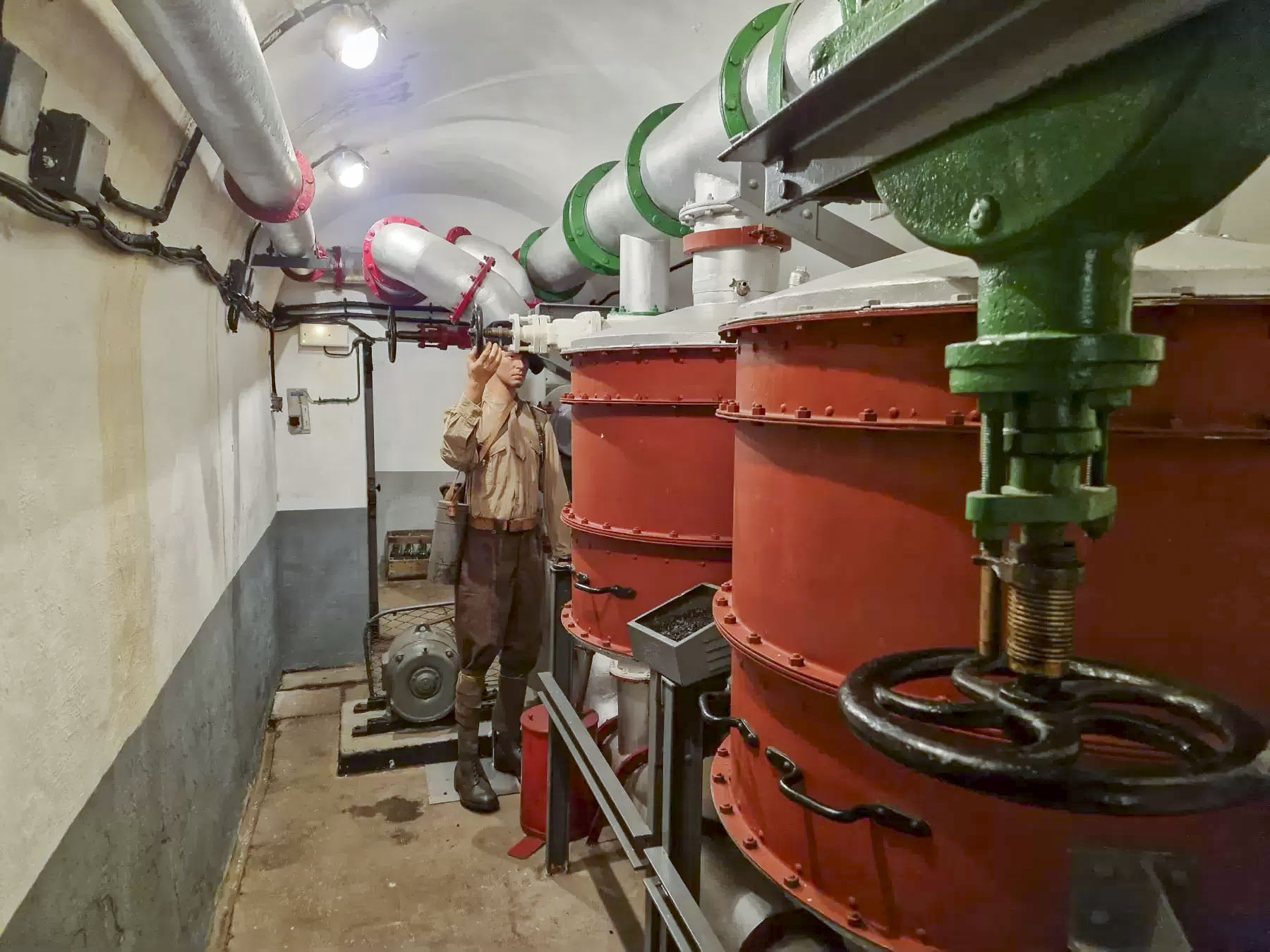 Ligne Maginot - FRESSINEA (FA) - (Ouvrage d'infanterie) - Salle des filtres - ELLENA Daniel - CUNY Philippe