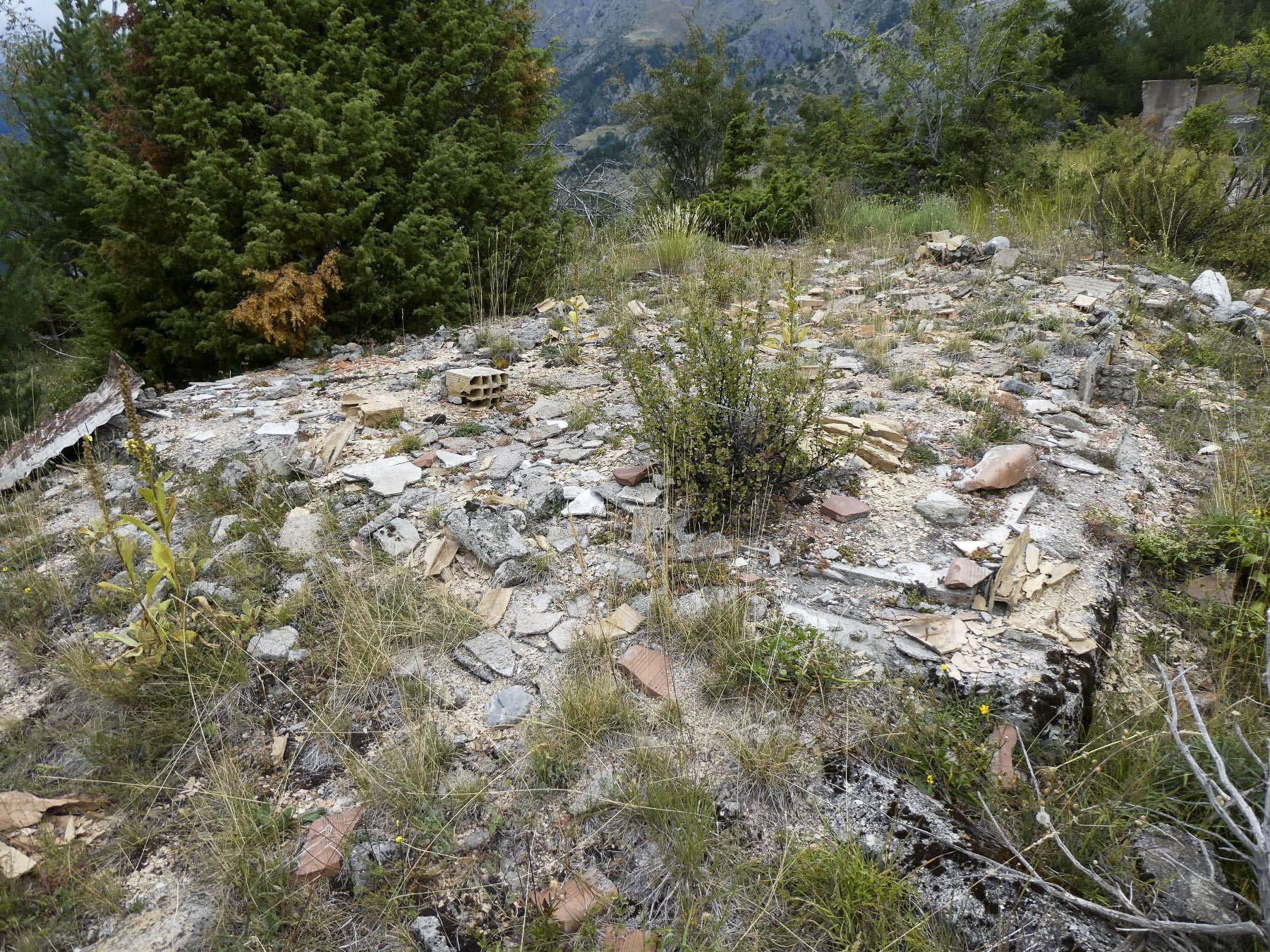 Ligne Maginot - SAINT OURS HAUT - (Casernement) -  - Daniel ELLENA - Philippe CUNY