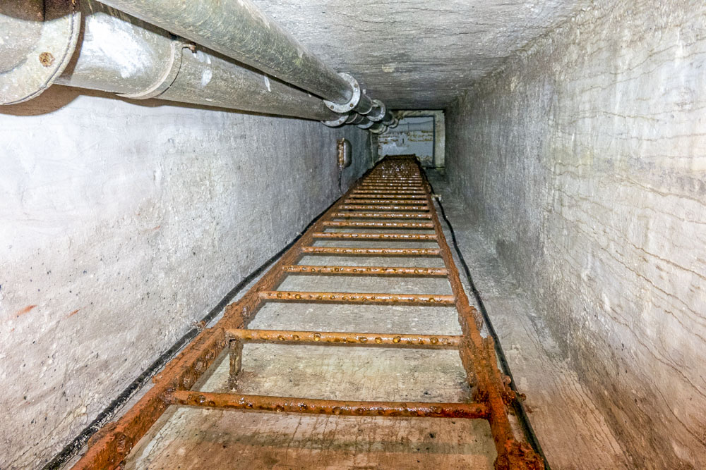 Ligne Maginot - LES AITTES - (Ouvrage d'infanterie) - Bloc 3
Echelle menant au bloc - Michel Teiten
