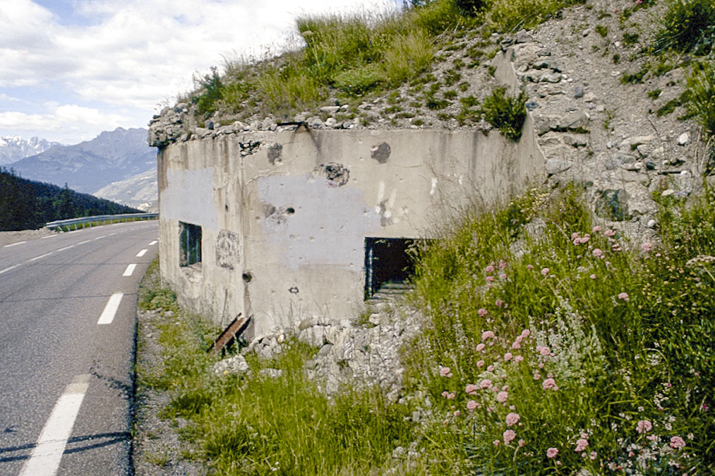 Ligne Maginot - MONTGENEVRE (BARRAGE RAPIDE) - (Blockhaus pour arme infanterie) -  - Alain Loviny