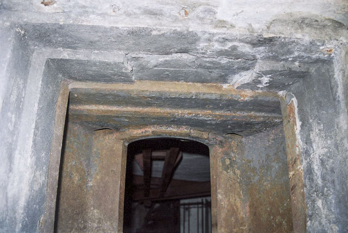 Ligne Maginot - MONTGENEVRE (BARRAGE RAPIDE) - (Blockhaus pour arme infanterie) - Trémie type 4 - Michal Prasil