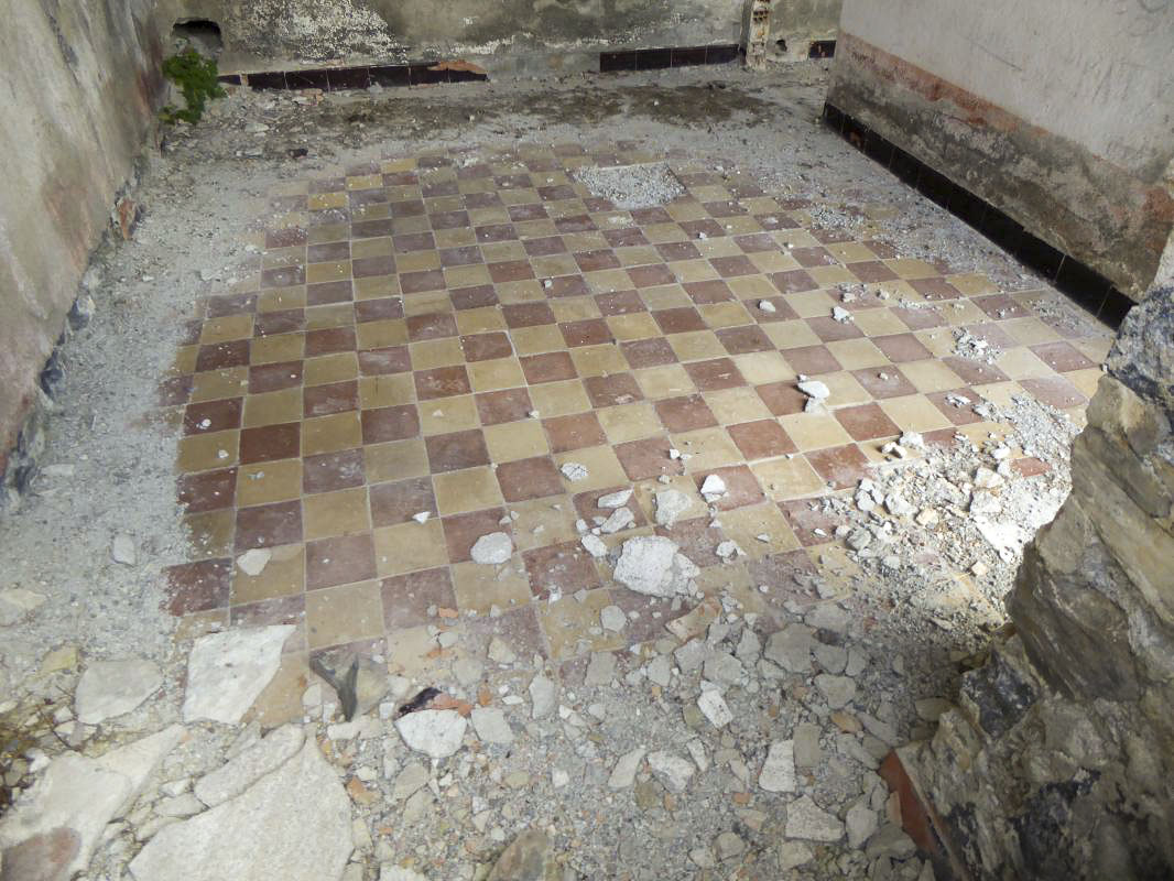 Ligne Maginot - ROCHE LA CROIX (CASERNEMENT AVANCé DE ) - (Casernement) - Casernement extérieur - ELLENA - CUNY