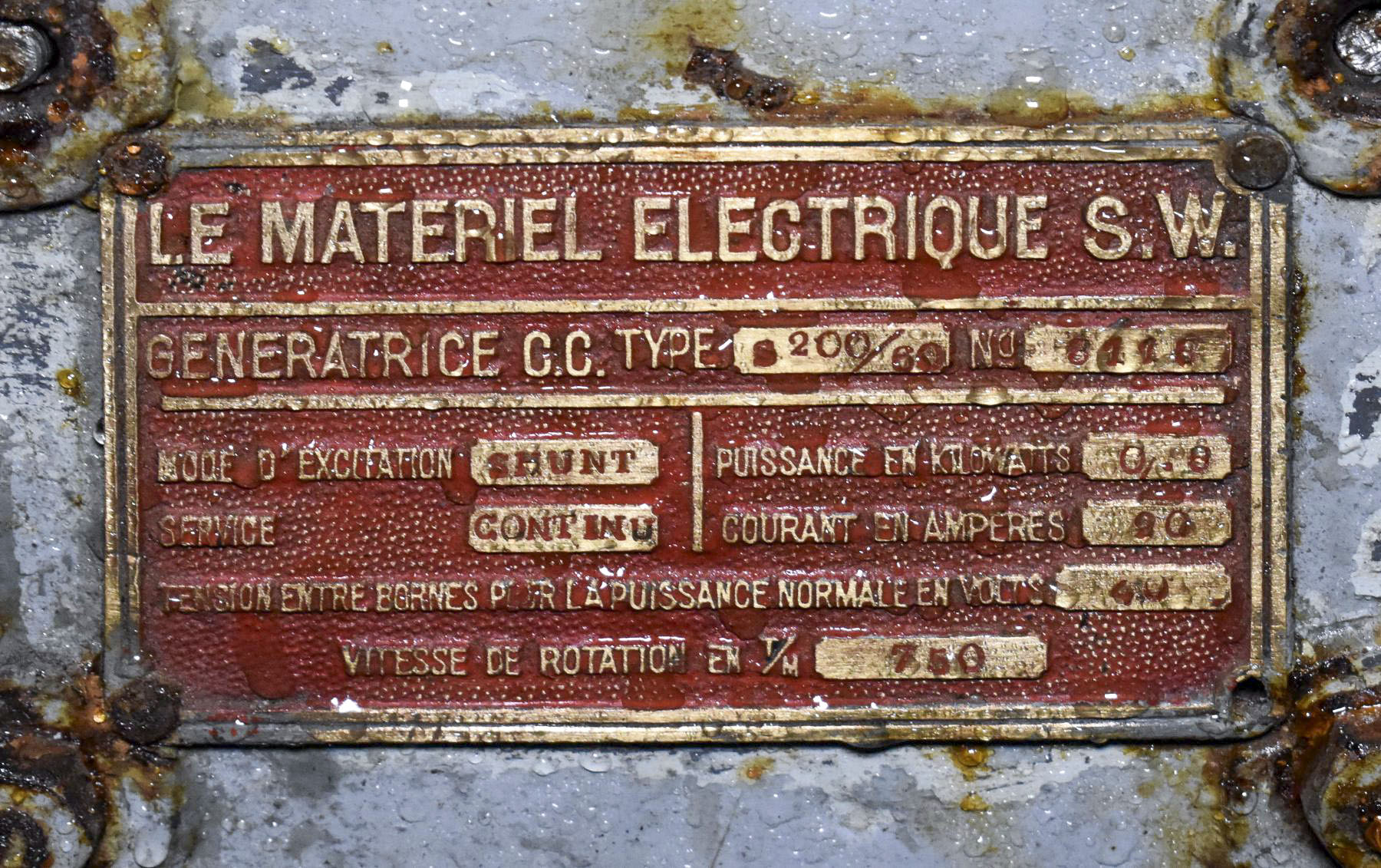 Ligne Maginot - ROCHE LA CROIX (RLC) - (Ouvrage d'artillerie) - Plaque de constructeur de la génératrice SW - Daniel Froehly