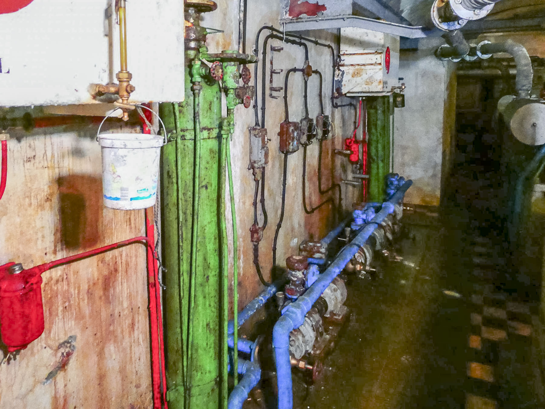 Ligne Maginot - ROCHE LA CROIX (RLC) - (Ouvrage d'artillerie) - Usine électrique - Daniel ELLENA - Philippe CUNY