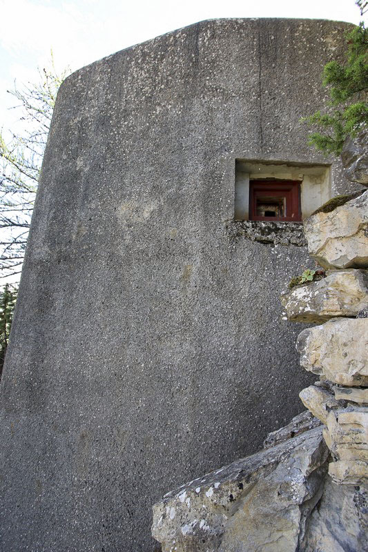 Ligne Maginot - ROCHE LA CROIX (RLC) - (Ouvrage d'artillerie) - Bloc 6
Créneau nord - Alain Perouffe