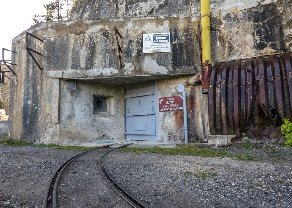 Ligne Maginot - ROCHE LA CROIX (RLC) - (Ouvrage d'artillerie) - Bloc 1
Entrée et voie de 60 - Michel Teiten