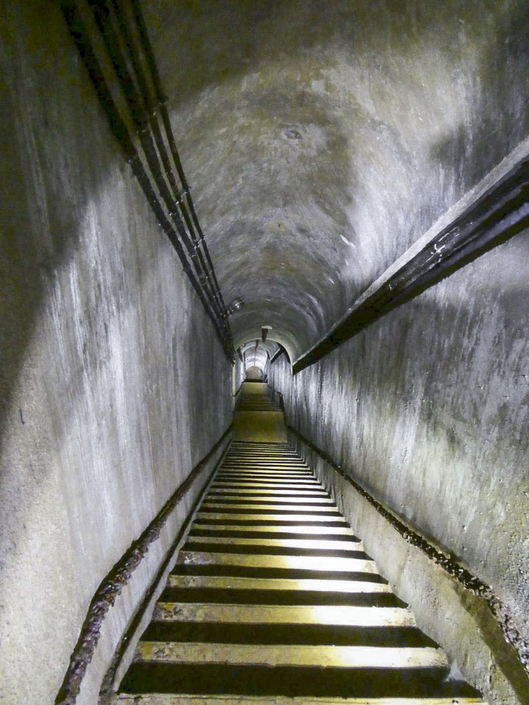 Ligne Maginot - ROCHE LA CROIX (RLC) - (Ouvrage d'artillerie) - Accès au bloc 2 et 3 - Daniel ELLENA - Philippe CUNY