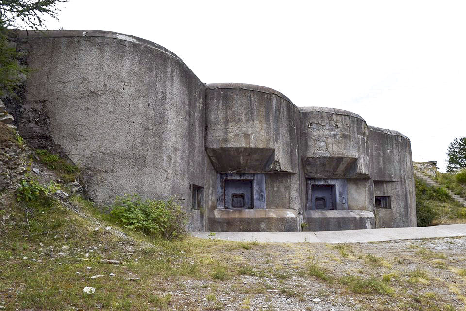 Ligne Maginot - ROCHE LA CROIX (RLC) - (Ouvrage d'artillerie) - Bloc 5
Casemate d'artillerie - NOEL Yves - AOM 22 Juin