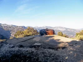 Ligne Maginot - MONT GROS DE ROQUEBRUNE - (Observatoire d'artillerie) - Bloc 2
Vue de l'unique cloche VDP du bloc