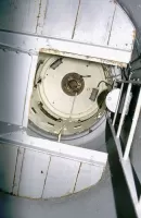 Ligne Maginot - MONT GROS DE ROQUEBRUNE - (Observatoire d'artillerie) - Photographie datant des années 1980
La cloche VDP avec son éclairage spécifique encore en place