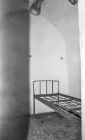 Ligne Maginot - MONT GROS DE ROQUEBRUNE - (Observatoire d'artillerie) - Photographie datant des années 1980
La chambre du commandant de l'observatoire