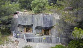 Ligne Maginot - ROQUEBRUNE - CORNILLAT - (Ouvrage d'artillerie) - Bloc 2