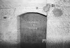 Ligne Maginot - TETE DE CHIEN - FORT MASSENA (6° BIE - 157° RAP) - (Position d'artillerie préparée) - L'intérieur de la casemate d'artillerie Mougin
