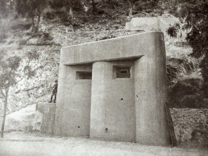 Ligne Maginot - E3 - EZE MOYENNE CORNICHE (Casemate d'infanterie) -  - Inconnu