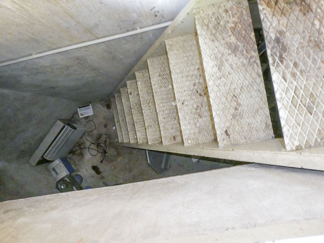 Ligne Maginot - E3 - EZE MOYENNE CORNICHE - (Casemate d'infanterie) - Accès au sous-sol - ELLENA - CUNY