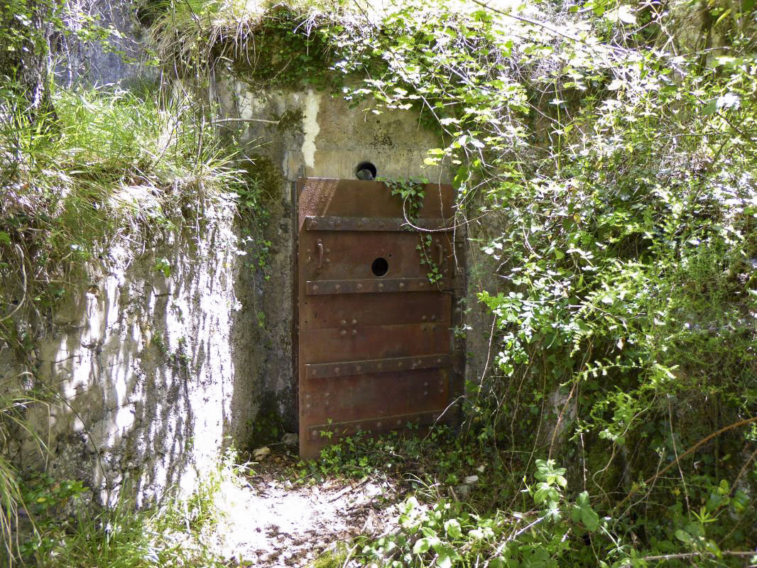 Ligne Maginot - LA PENA (PE) - (Ouvrage d'infanterie) - Bloc 2
Entrée Sud - ELLENA-CUNY