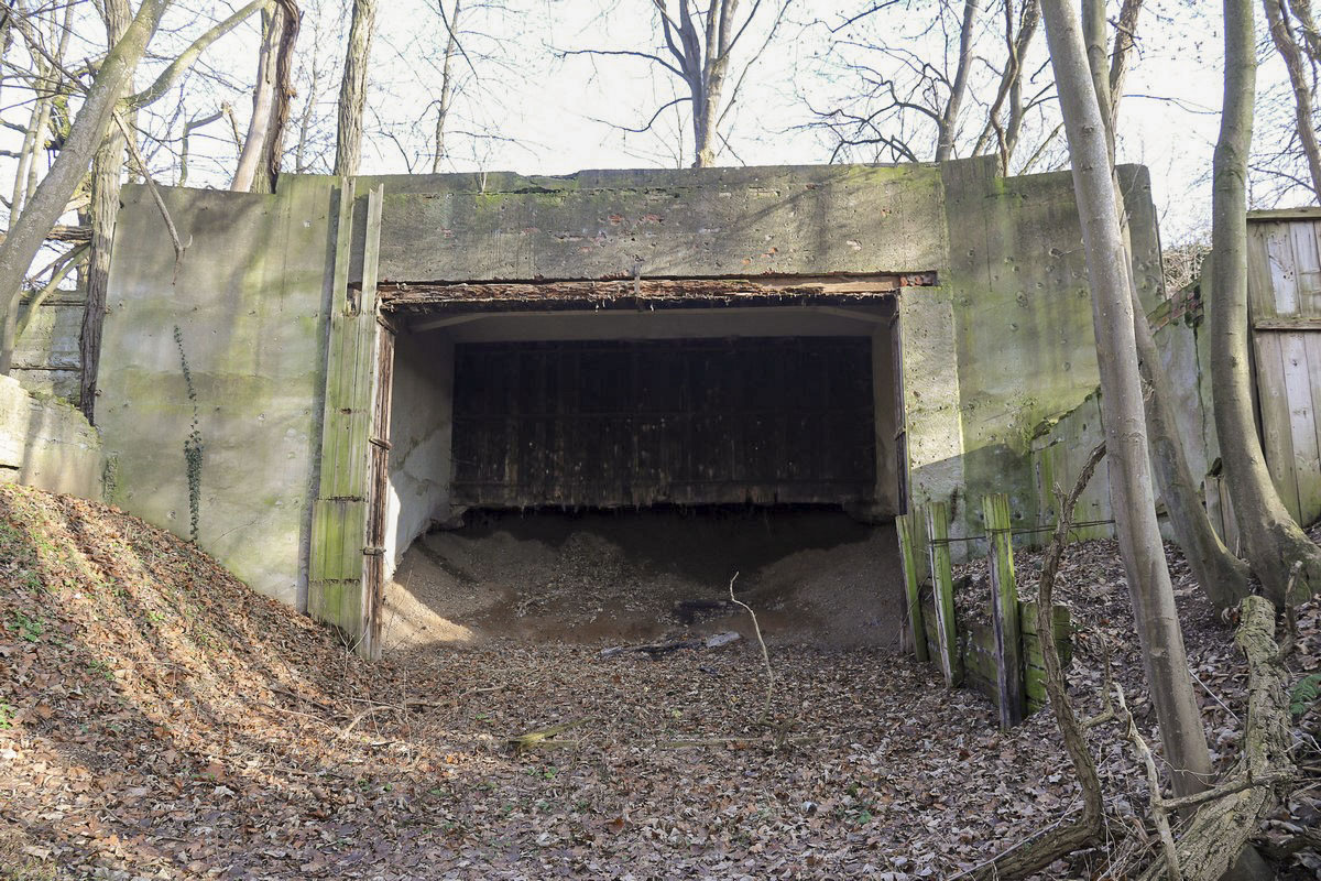 Ligne Maginot - SCHANZ - (Stand de tir) - Le Massif récepteur construit à l'extrémité de la quatrième travée - Alain Perouffe