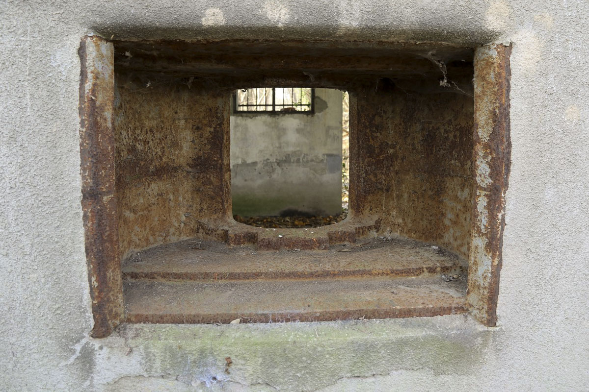 Ligne Maginot - SCHANZ - (Stand de tir) - Trémie n°4 pour canon de 47 et JM - Alain Perouffe