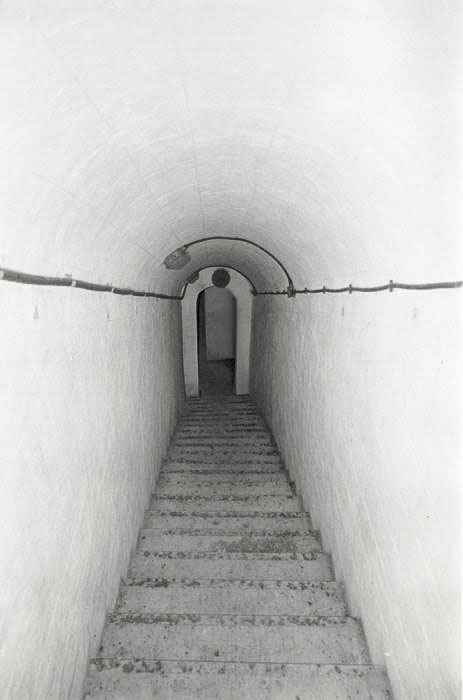 Ligne Maginot - MONT GROS DE ROQUEBRUNE - (Observatoire d'artillerie) - L'accés au casernement - LOVINY Alain