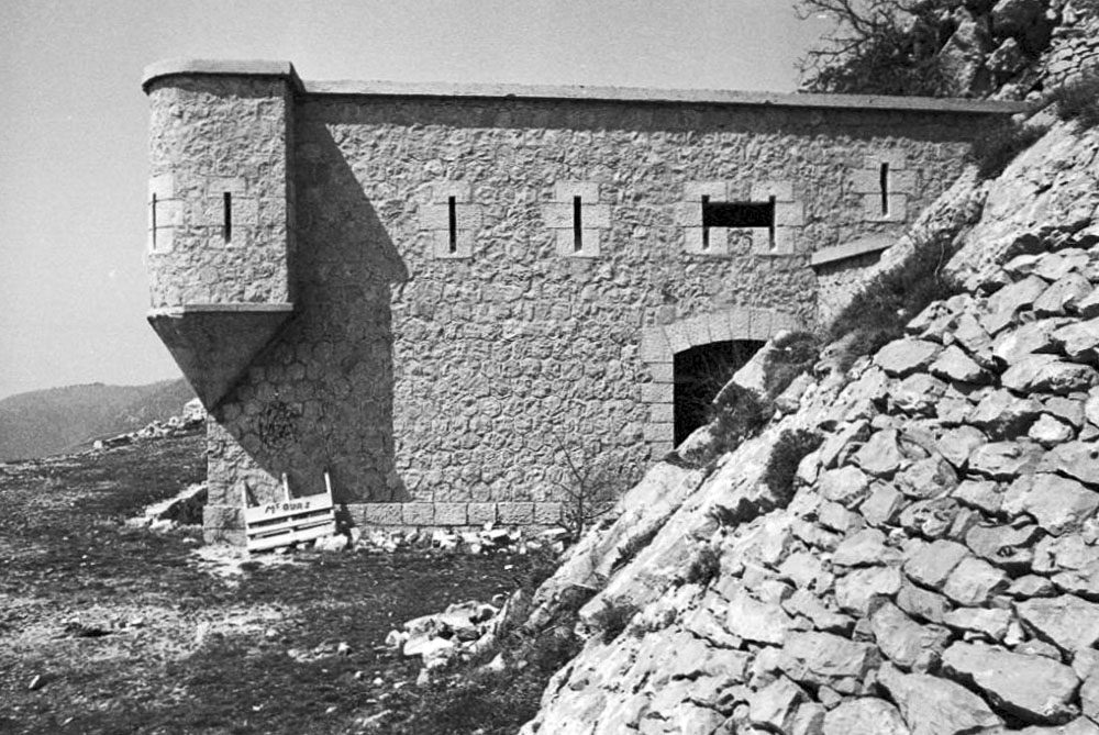 Ligne Maginot - MONT OURS (QUARTIER CASTILLON - 76° BAF) - (PC de Quartier) -  - LOVINY Alain