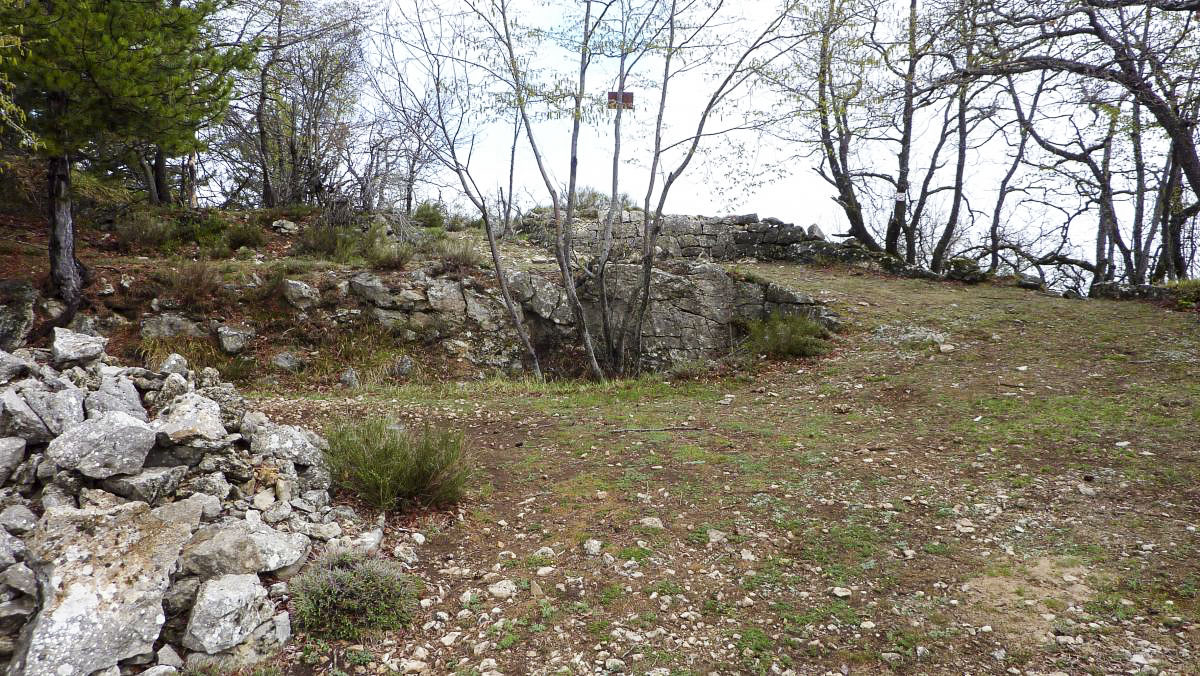 Ligne Maginot - PIC de GARUCHE 3 (Cuve pour arme d'infanterie) - Emplacement de la batterie - ELLENA-CUNY