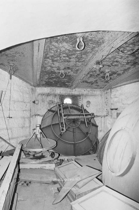 Ligne Maginot - TETE DE CHIEN - FORT MASSENA (6° BIE - 157° RAP) - (Position d'artillerie préparée) - La casemate d'artillerie Mougin vue de l'intérieur - LOVINY Alain