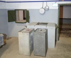 Ligne Maginot - FOUR A CHAUX - FAC - (Ouvrage d'artillerie) - Passe plats et évacuation des déchets