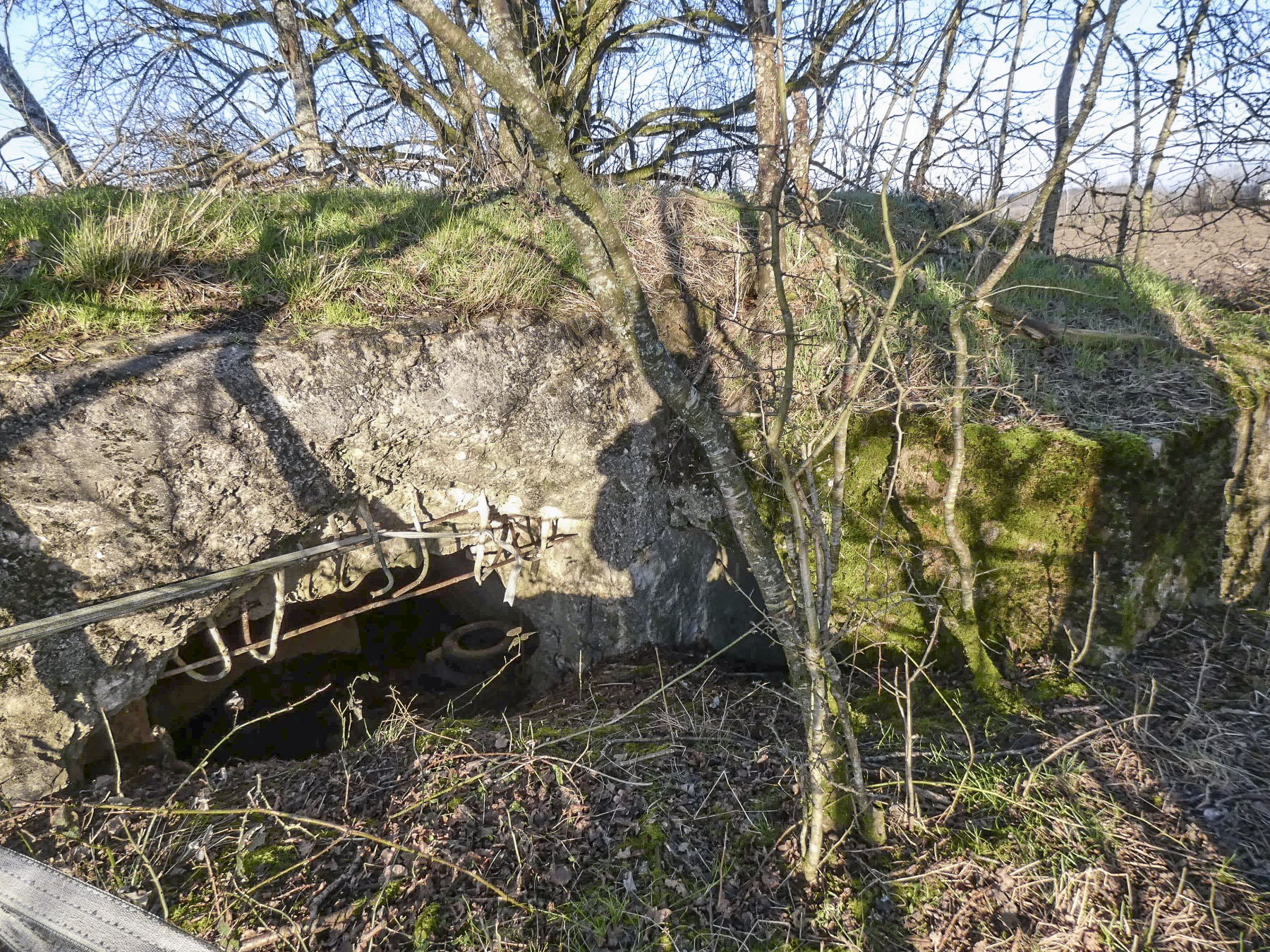 Ligne Maginot - LEGERET NORD 3 - C5-B - (Blockhaus pour canon) - Les entrées sont en partie remblayées. - STENGER Mathieu