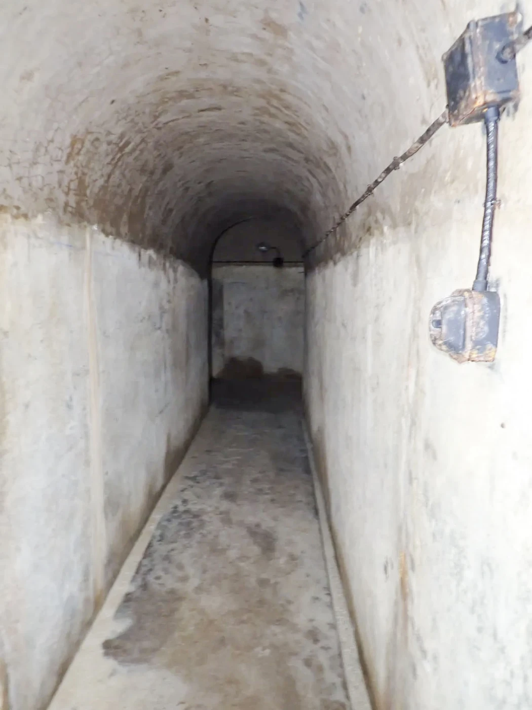 Ligne Maginot - FOUR A CHAUX - FAC - (Ouvrage d'artillerie) - La galerie de desserte des alvéoles aux artifices - Luc Jacquemin