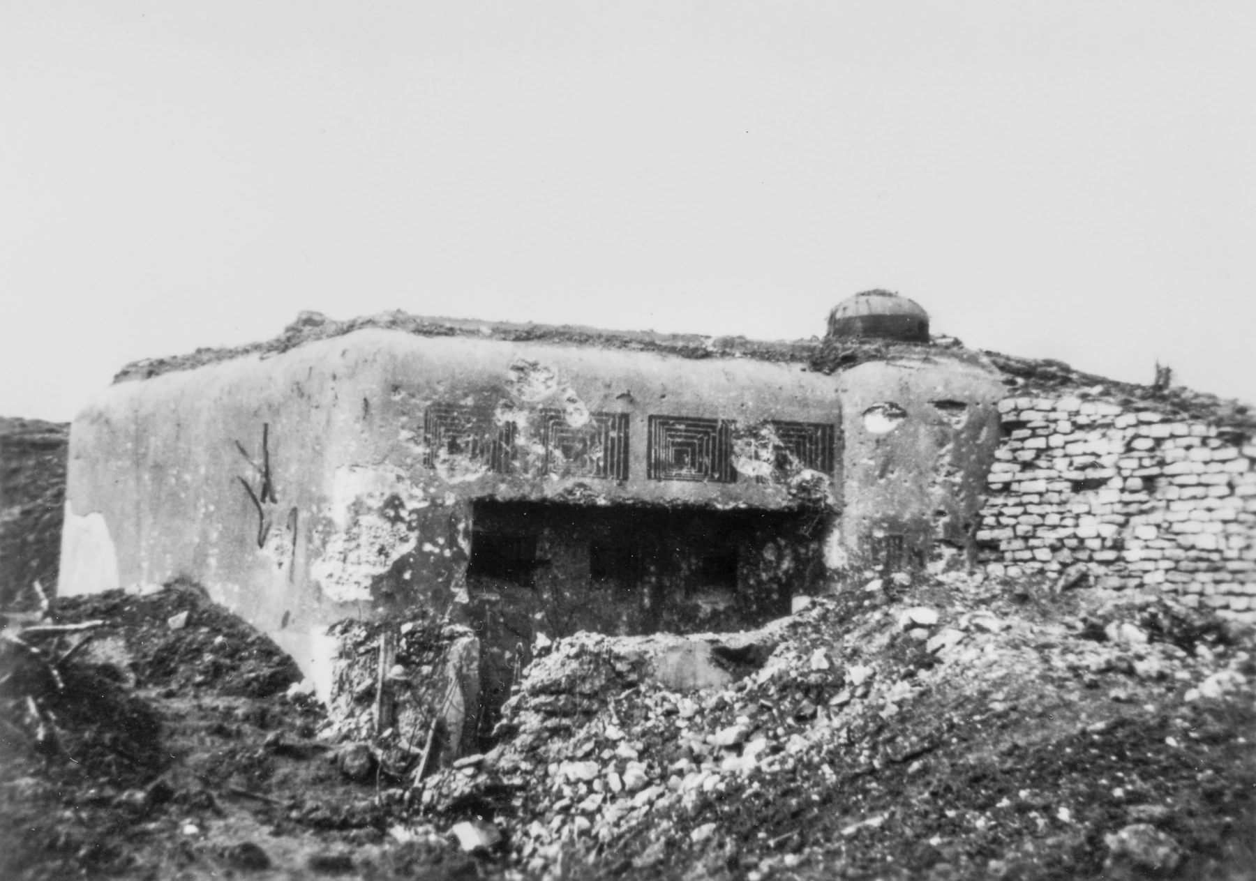 Ligne Maginot - SCHOENENBOURG - (Ouvrage d'artillerie) - Bloc 6 - Inconnu