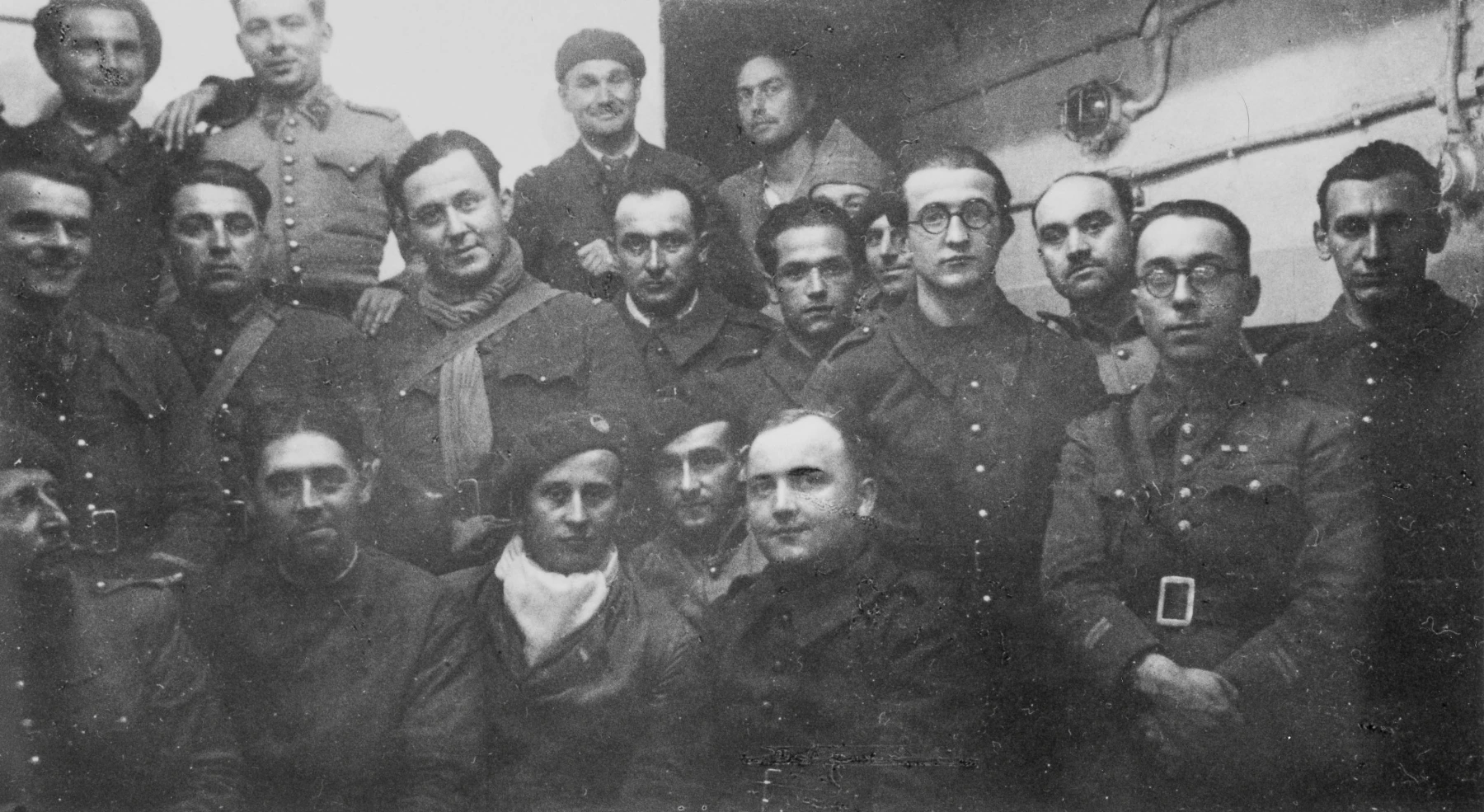 Ligne Maginot - BOUSSE - A24 - (Ouvrage d'infanterie) - Une partie de l'équipage - Inconnu