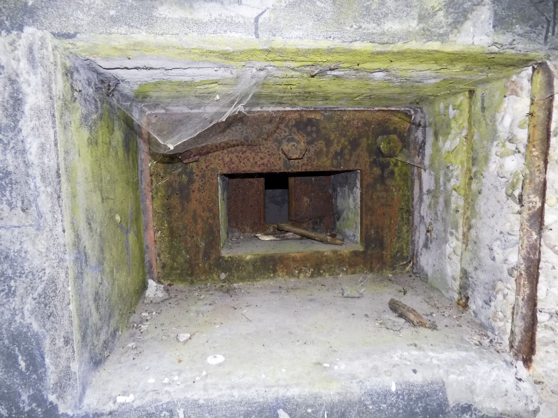 Ligne Maginot - HANAU 1 - (Blockhaus pour canon) - Créneau mitrailleuse - J.Luc