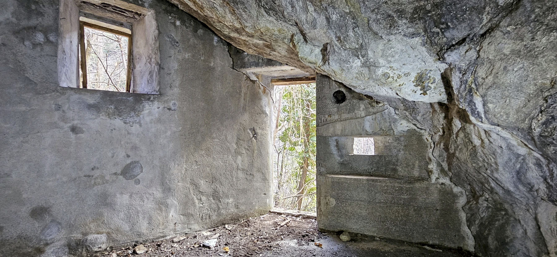 Ligne Maginot - VALABRES - (Abri) - 


 - ELLENA Daniel - CUNY Philippe
