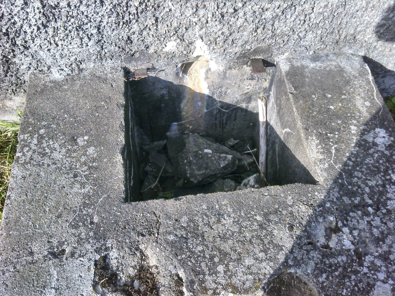Ligne Maginot - B312 - ANSTAING - (Blockhaus pour canon) - Fosse à douilles - Christian MOIGNEZ
